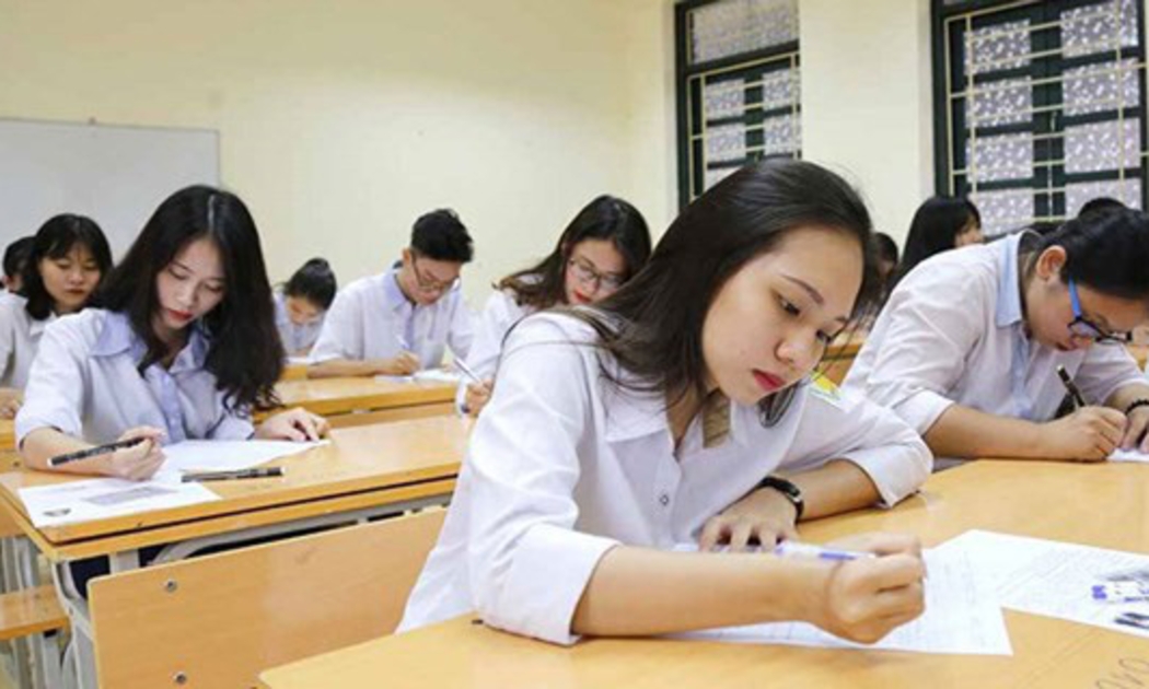Không tăng học phí nhằm giảm gánh nặng về tài chính đối với phụ huynh và học sinh