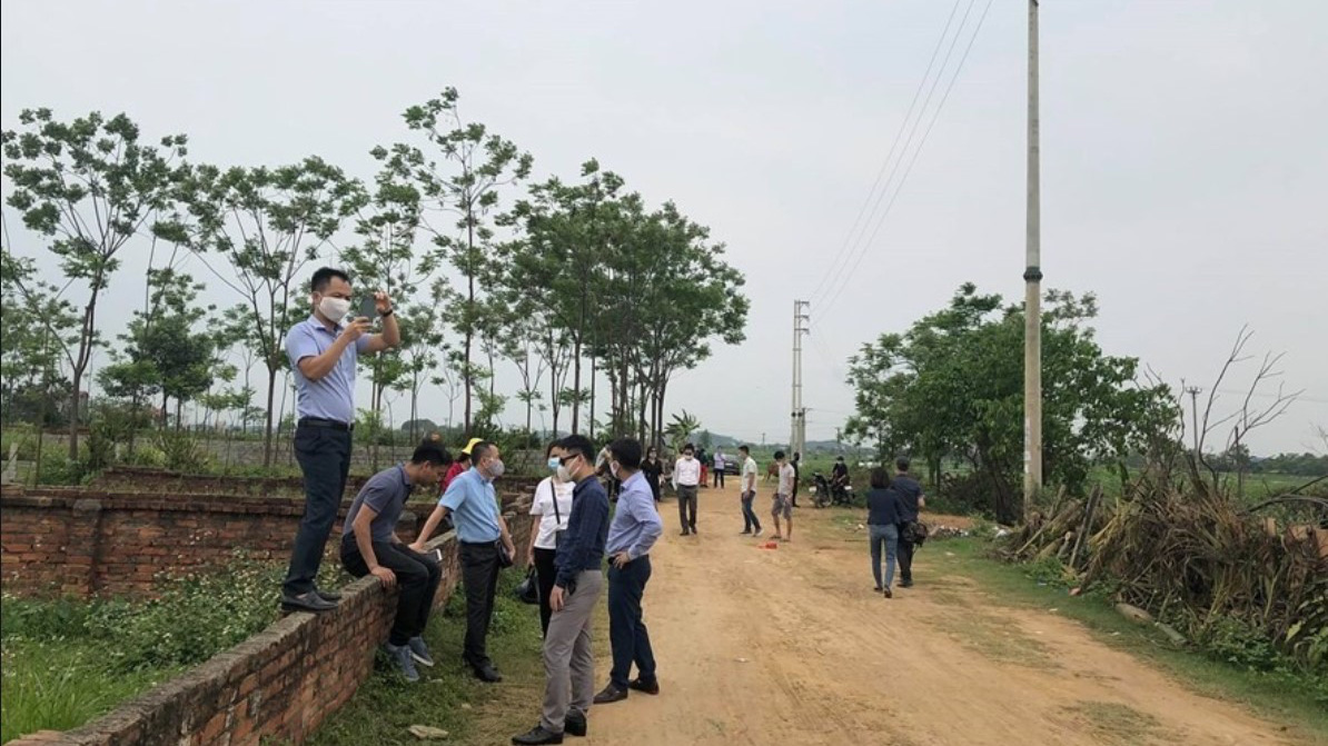 Cứ 100 người tay ngang nhảy vào "cơn sốt" theo tâm lý đám đông thì đến 80 người trắng tay, chỉ 20 người còn lại thắng.