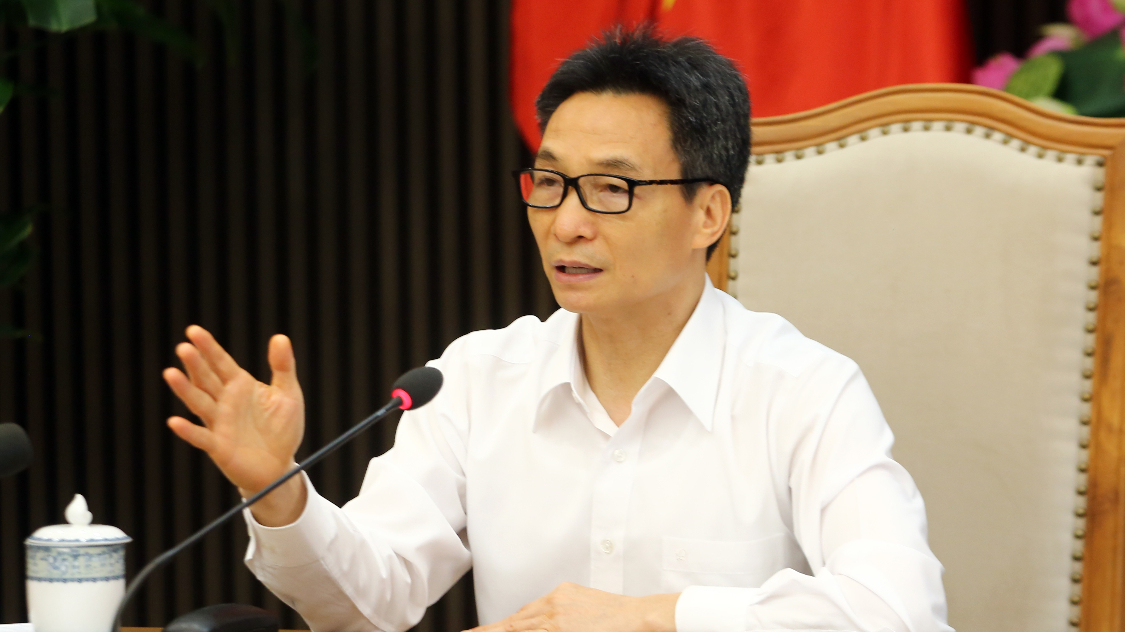 Phó Thủ tướng Vũ Đức Đam chủ trì cuộc họp Thường trực Ban Chỉ đạo quốc gia phòng chống dịch bệnh Covid-19 ngày 14/4 - Ảnh: VGP