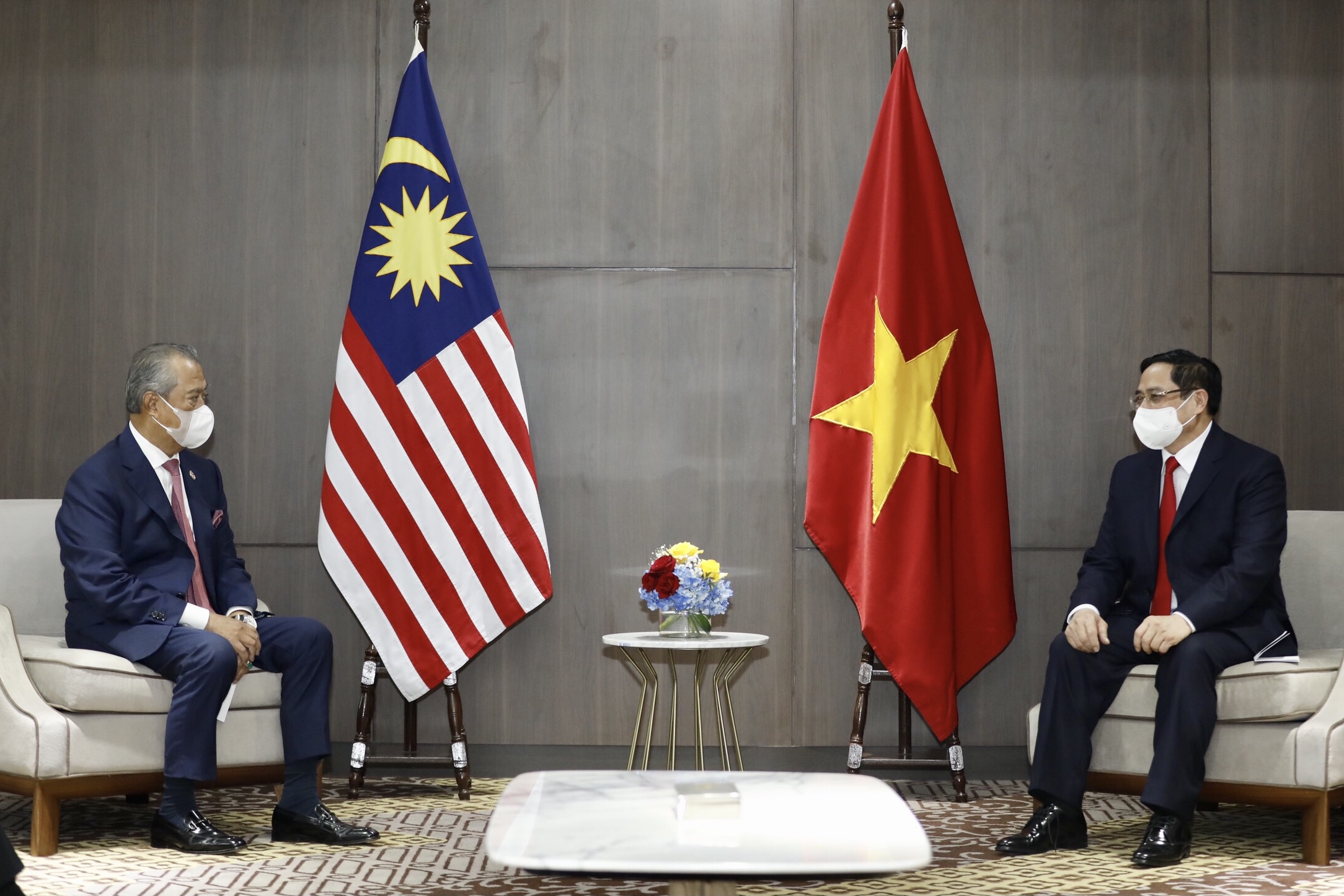 Thủ tướng Malaysia Muhiyiddin Yassin và Thủ tướng Phạm Minh Chính - Ảnh: VGP