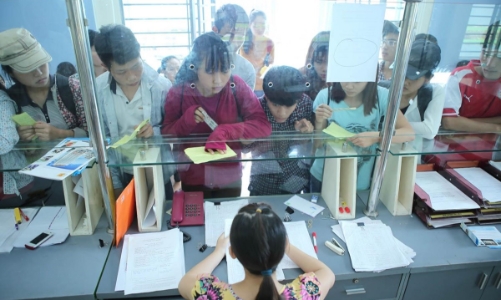 Bộ Giáo dục và Đào tạo đề nghị không tăng học phí năm học 2021-2022