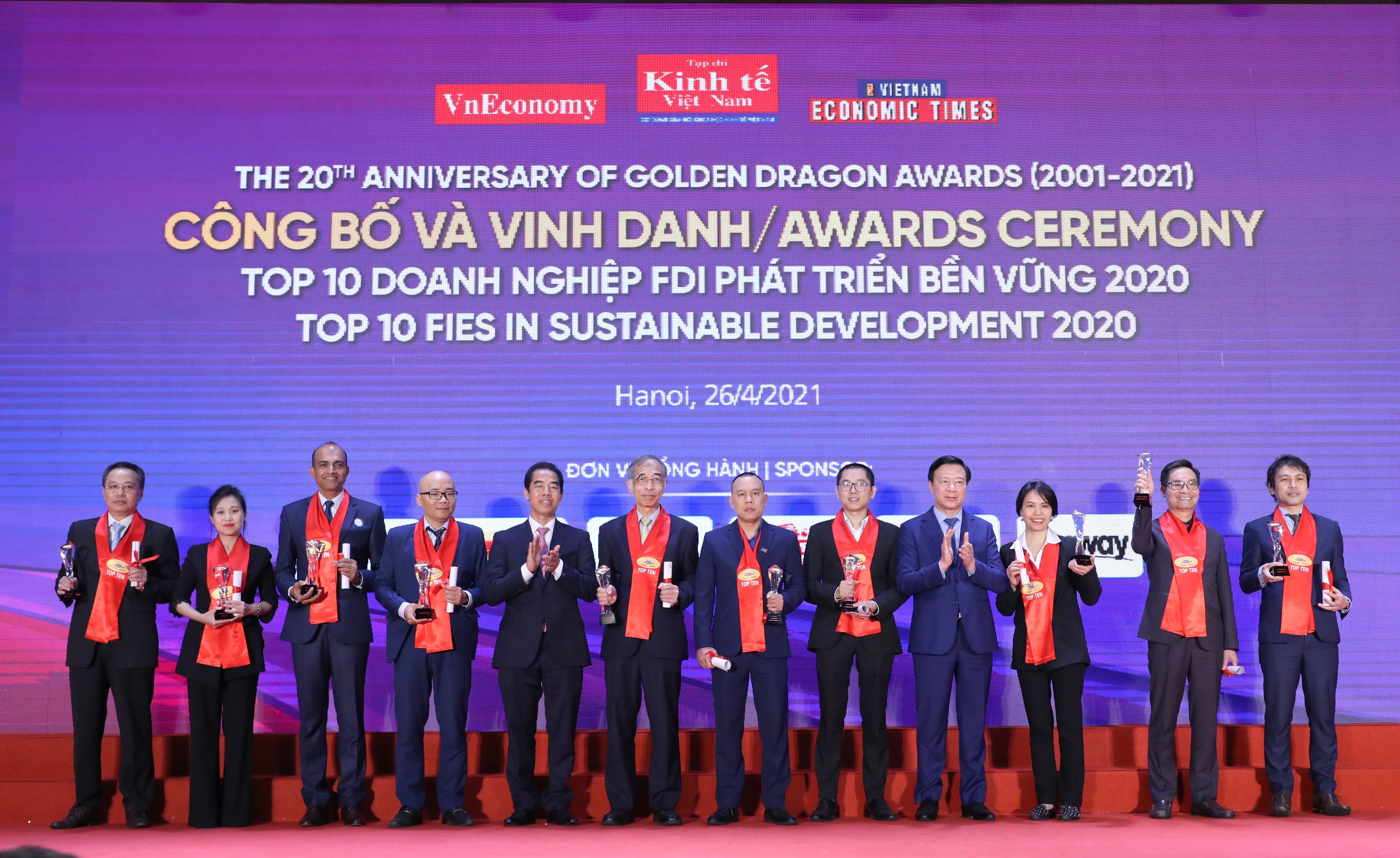 Vinh danh Top 10 doanh nghiệp FDI phát triển bền vững.