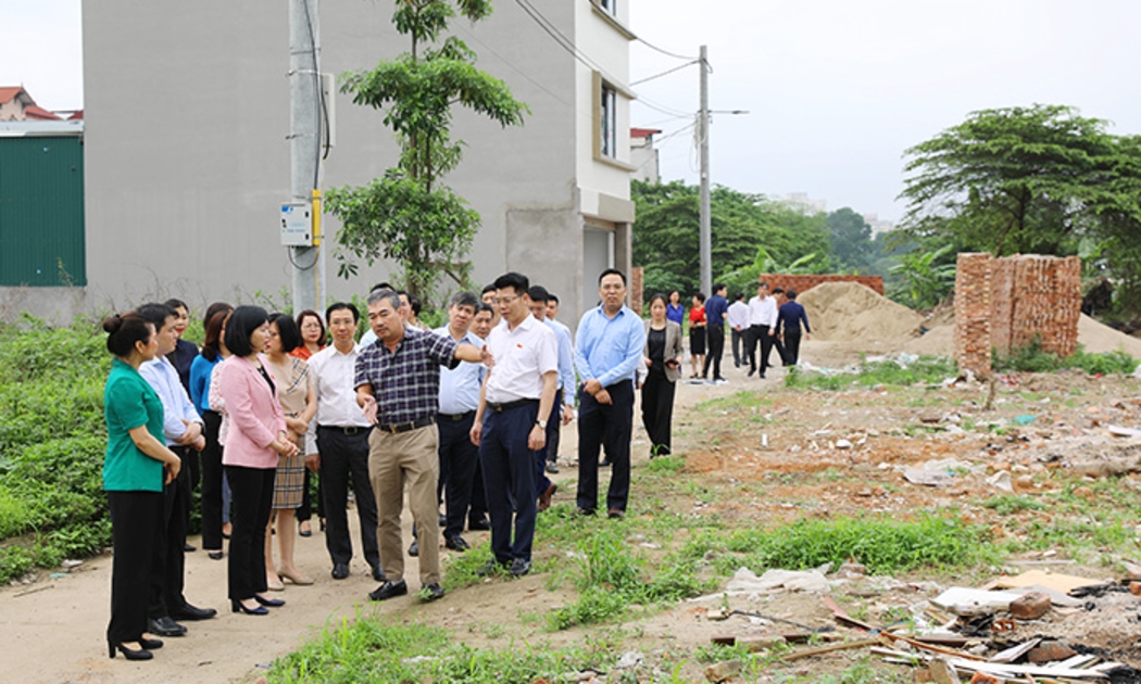 Đoàn giám sát đã đi khảo sát thực tế tại Dự án khu nhà ở cho cán bộ cao cấp Bộ Công an.