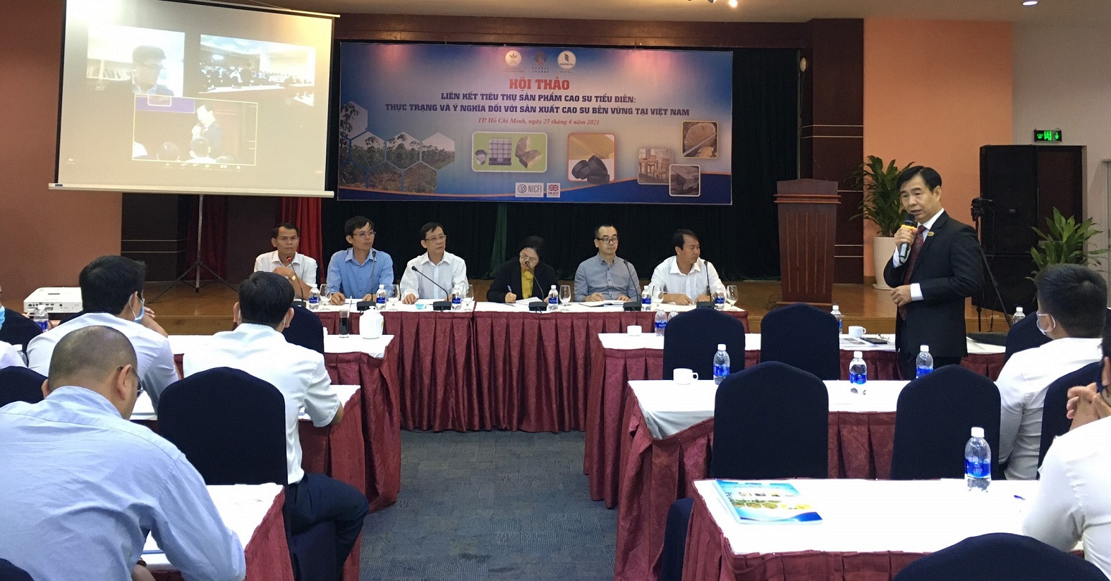 Hội thảo công bố báo cáo toàn cảnh ngành cao su