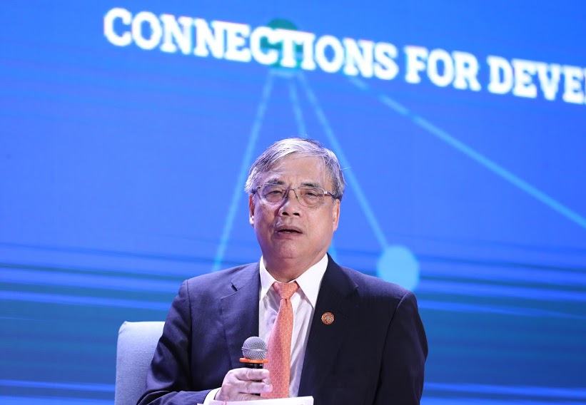 PGS.TS Trần Đình Thiên. 