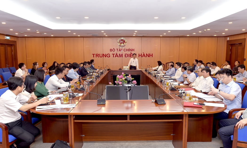 Bộ Tài chính làm việc cùng Tập đoàn FPT về khả năng ứng dụng công nghệ thông tin và chuyển đổi số với ngành Tài chính.