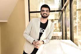 Nh&agrave; s&aacute;ng lập Rajan Bajaj, người Ấn Độ