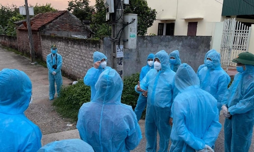 Covid tái bùng phát, Quảng Ninh xét nghiệm lại với chuyên gia, lao động nhập cảnh