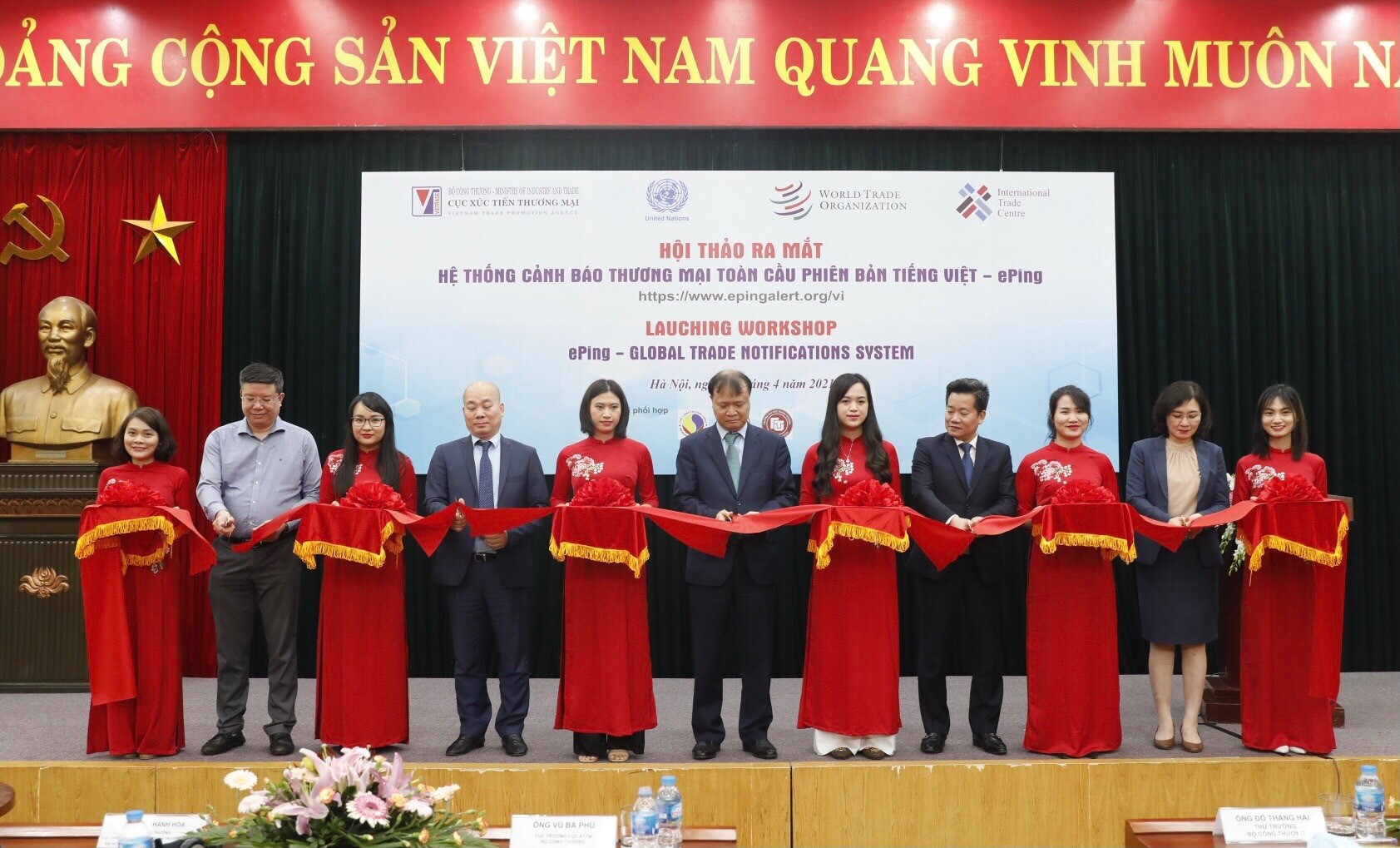 Ra mắt hệ thống cảnh báo về thương mại toàn cầu phiên bản tiếng Việt