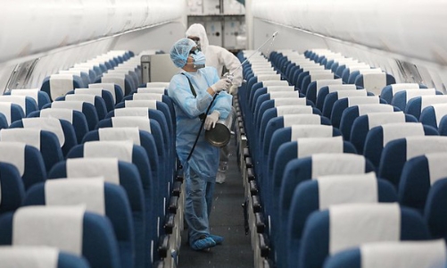 Vũng Tàu khẩn cấp tìm 2 F1 trên chuyến bay có ca nhiễm Covid-19 