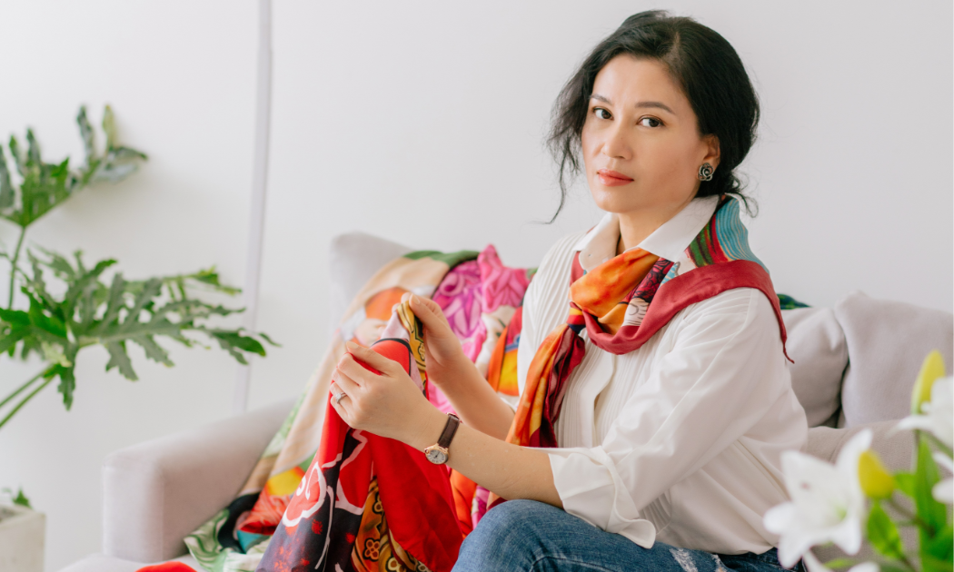 Founder Vũ Phương Thủy tại Duyên Boutique.
