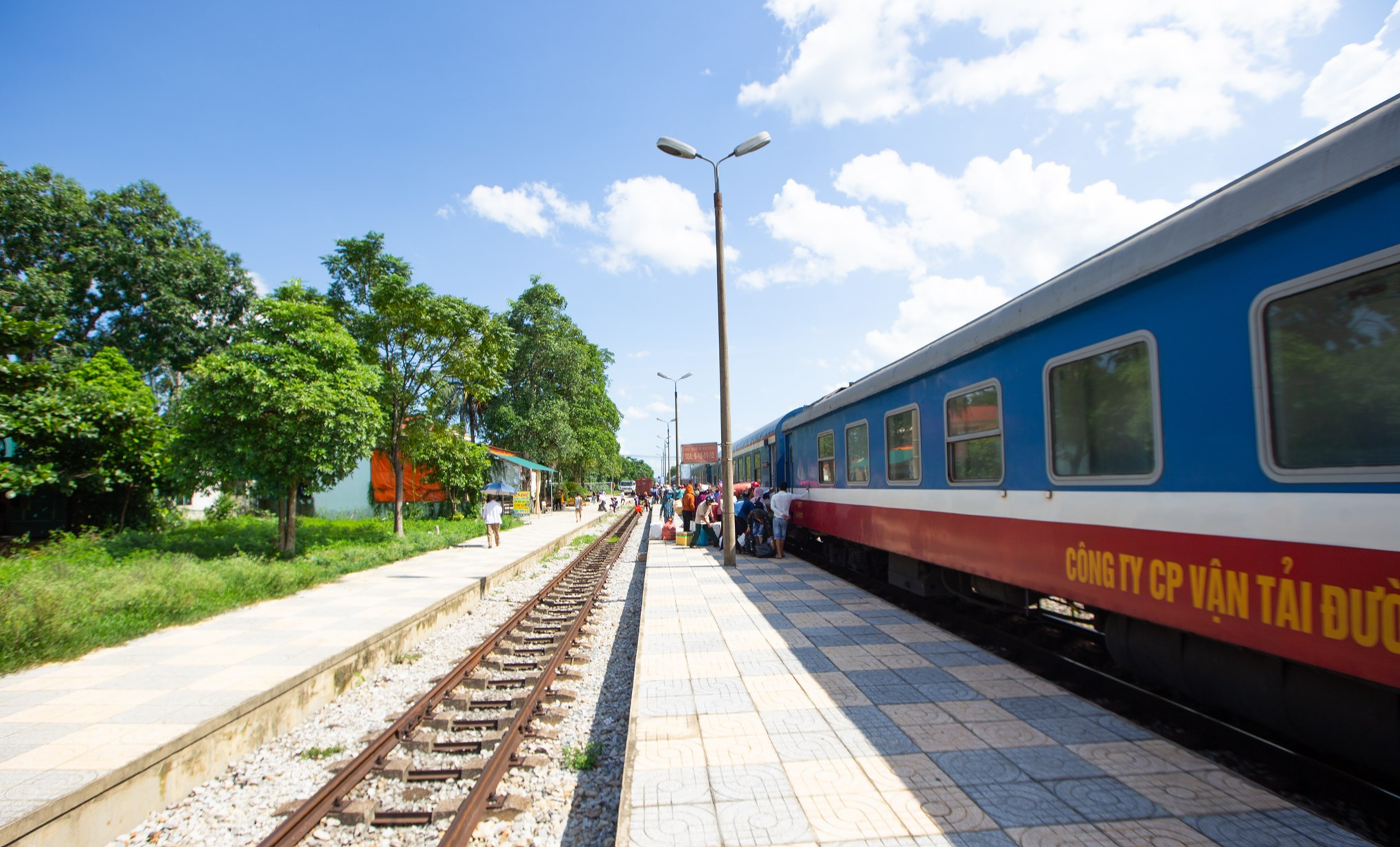 Ngành đường sắt sẽ triển khai chương trình khuyến mãi dịp hè, giảm đến 40% giá vé. Ảnh: VNR