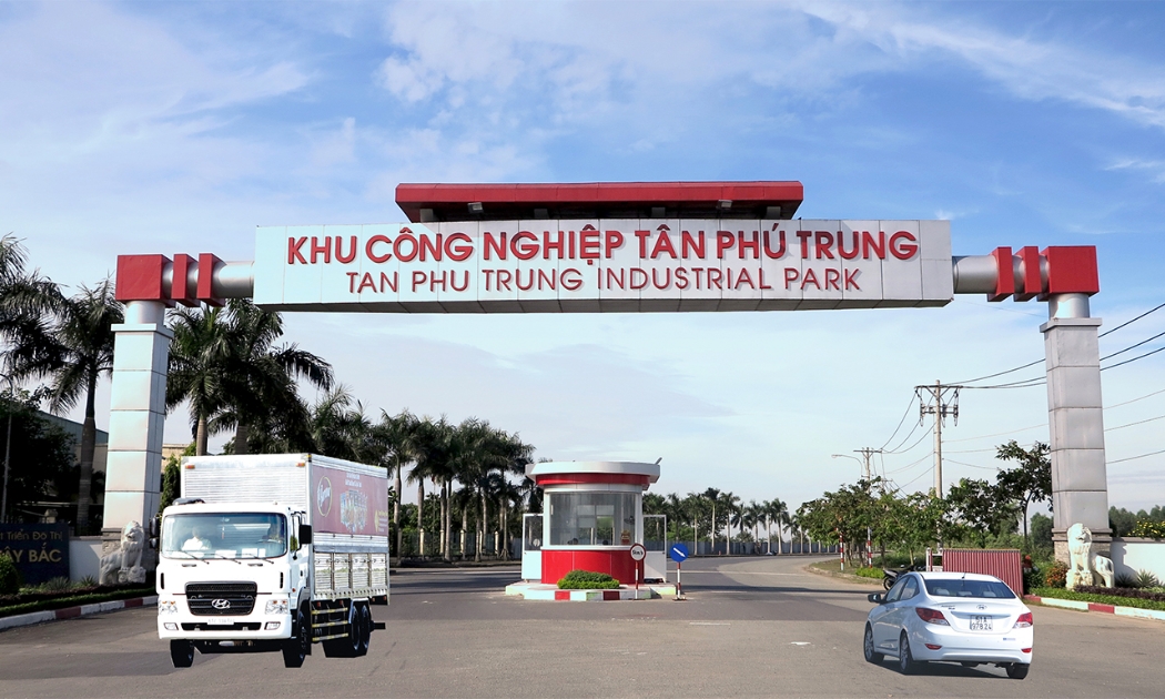 KBC cho biết, lợi nhuận sau thuế của cổ đông công ty mẹ quý 1/2021 đạt 599,2 tỷ đồng - tăng gần 8 lần so với cùng kỳ là do công ty ghi nhận tăng doanh thu từ hợp đồng cho thuê đất khu công nghiệp và đô thị.