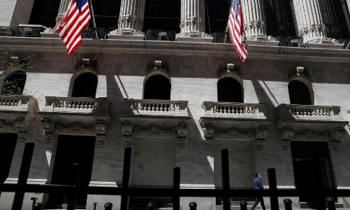 Lợi nhuận rực rỡ đưa chứng khoán Mỹ tăng điểm phiên đầu tuần