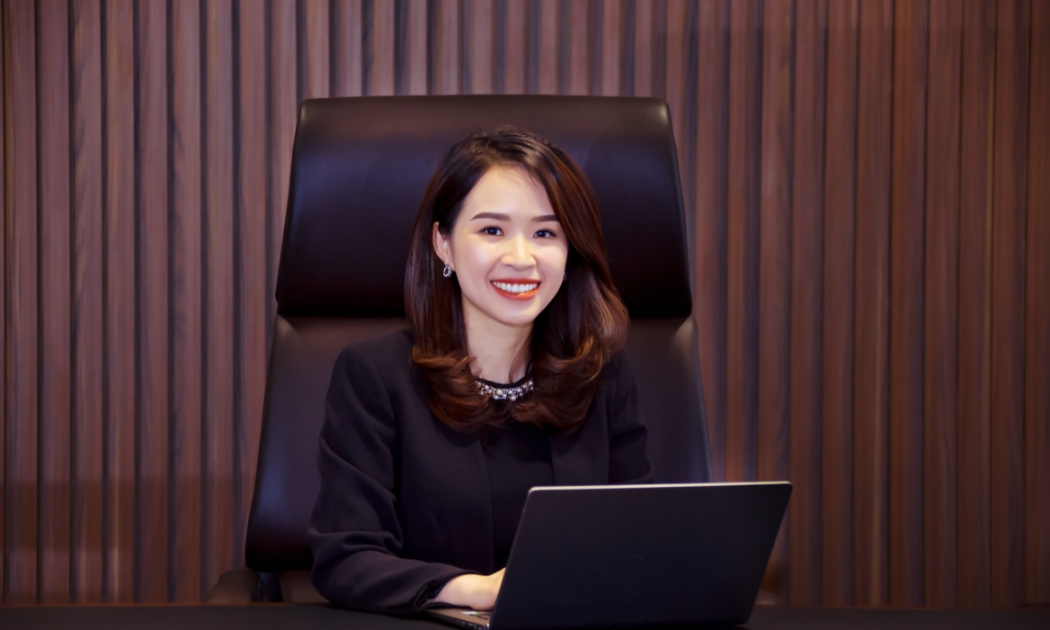 Bà Trần Thị Thu Hằng đảm nhiệm vị trí Chủ Tịch HĐQT Kienlongbank (KSBank) nhiệm kỳ 2018-2022.