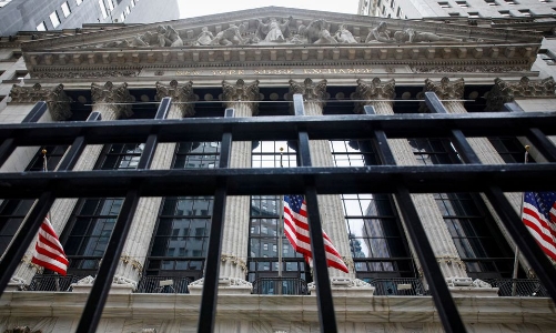 Cổ phiếu năng lượng đưa Dow Jones lên mức kỷ lục