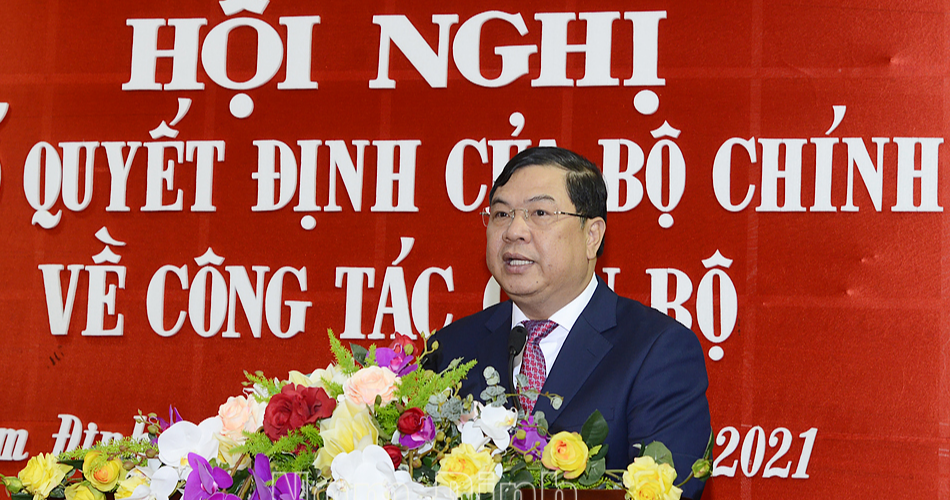 &Ocirc;ng Phạm Gia T&uacute;c, Ủy vi&ecirc;n BCH Trung ương Đảng, B&iacute; thư Tỉnh ủy ph&aacute;t biểu nhận nhiệm vụ.