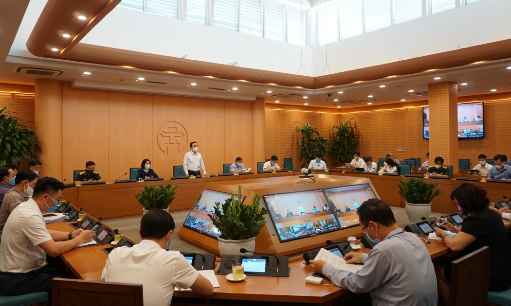Hà Nội họp giao ban trực tuyến với các quận, huyện, thị xã chiều 6/5.