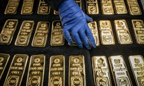 Giá vàng thế giới tăng vọt qua ngưỡng 1.800 USD/oz, cao nhất từ tháng 2