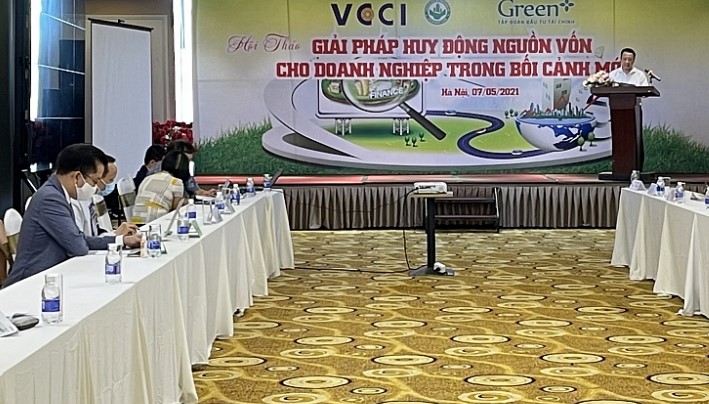 Tại hội thảo, các chuyên gia cùng  nhìn nhận trong bối cảnh mới, tái cấu trúc doanh nghiệp thì tái cấu trúc về vốn là quan trọng.