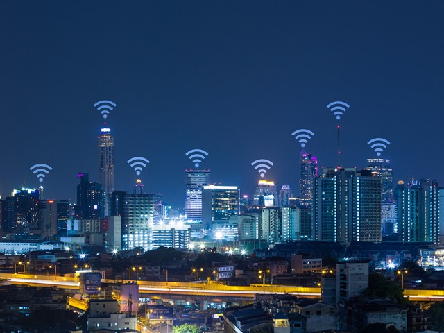 Mô hình thành phố siêu thông minh trên nền tảng hạ tầng 6G.