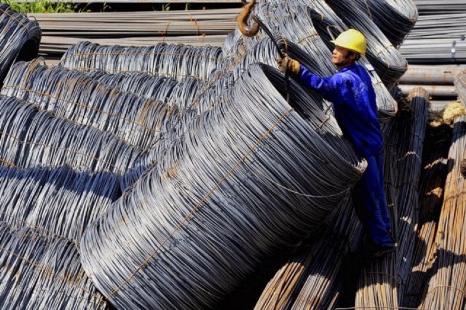 Giá thép lập kỷ lục mới trên thị trường