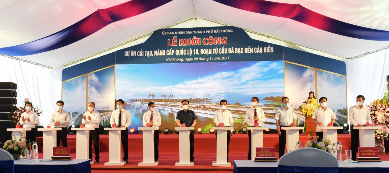 Lễ khởi công cải tạo, nâng cấp Quốc lộ 10, đoạn từ cầu Đá Bạc đến cầu Kiền