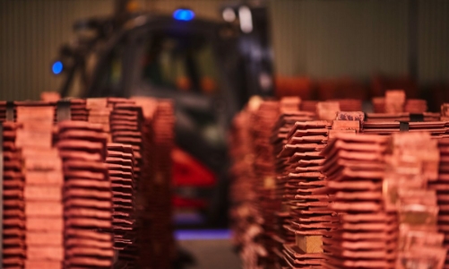 Tăng gấp đôi trong 1 năm, giá đồng nói lên điều gì về kinh tế toàn cầu?