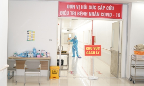 Khẩn trương giãn cách, tăng cường xét nghiệm tại bệnh viện tuyến cuối