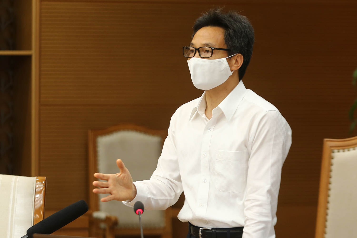 Phó Thủ tướng Vũ Đức Đam: "Một số nơi nói về việc thay đổi chiến lược, đấy chỉ là cách diễn đạt khác nhau, còn chiến lược và nguyên tắc của chúng ta hoàn toàn không có gì thay đổi". Ảnh: VGP/Đình Nam.