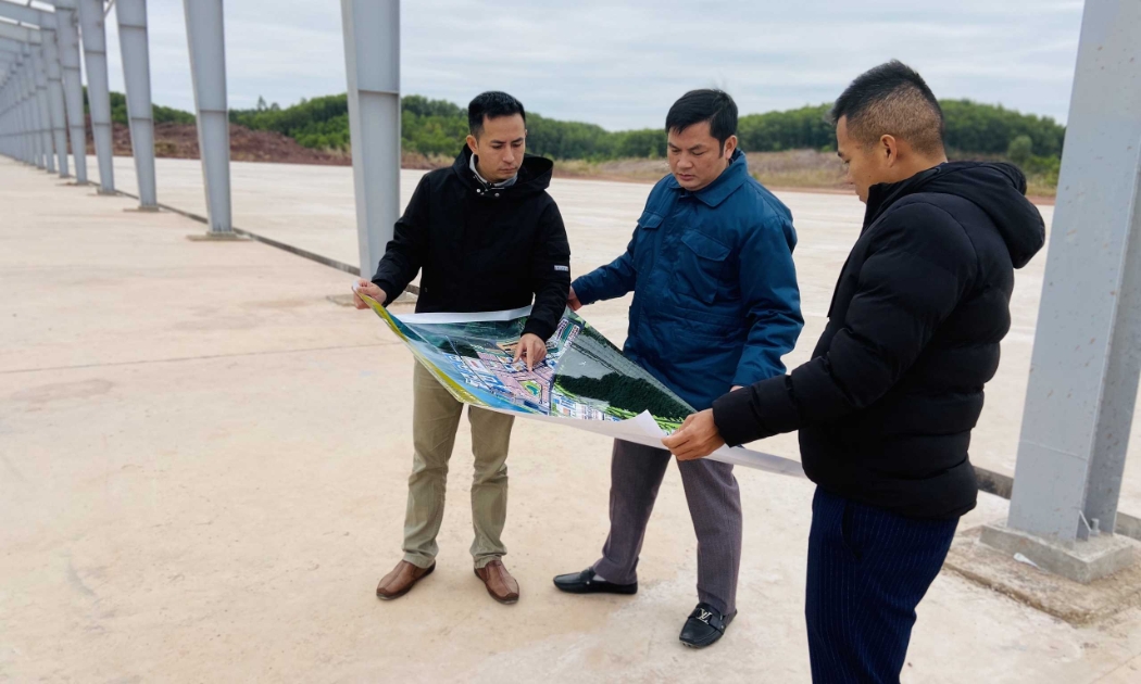 Thành phố Móng Cái khảo sát địa điểm đề xuất xây dựng Trung tâm Giao dịch nông sản.