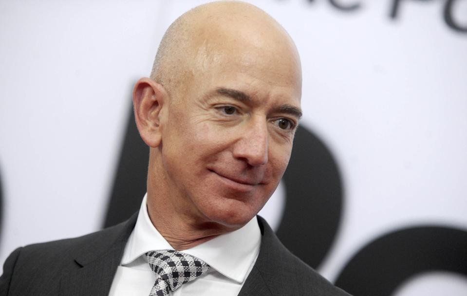 Tỷ phú Jeff Bezos, người sáng lập Amazon - Ảnh: Getty Images