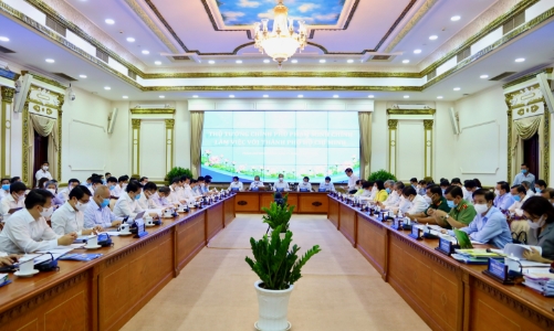 Tp.HCM đề xuất chủ động mua vaccine cho người dân 