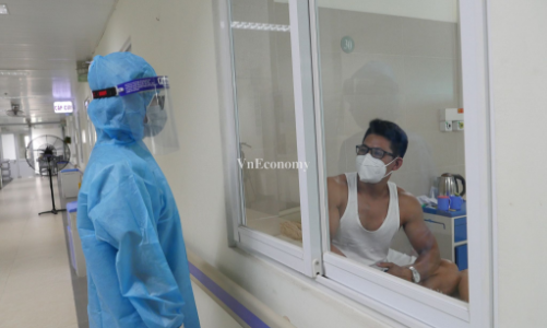 [Phóng sự ảnh]: Bệnh viện Thanh Nhàn kiểm soát dịch an toàn sau khi ghi nhận ca Covid-19