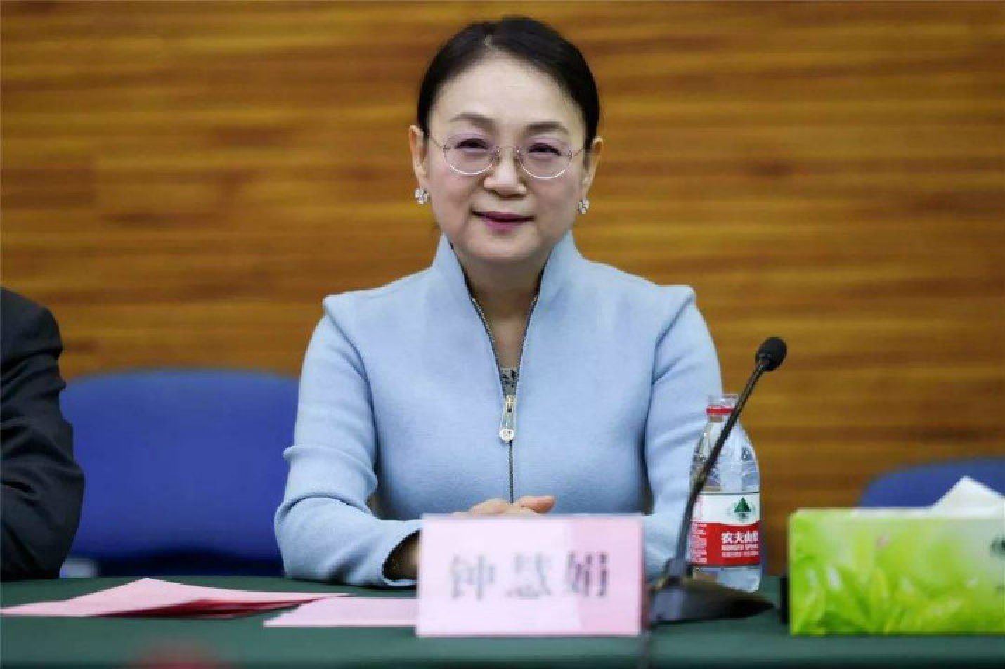 Bà Zhong Huijuan, nữ tỷ phú tự thân giàu nhất Trung Quốc - Ảnh: Beijing Review.