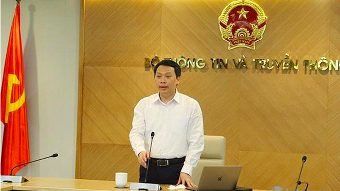 Thứ trưởng Nguyễn Huy Dũng chủ trì cuộc họp từ điểm cầu Bộ Thông tin và Truyền thông - 18 Nguyễn Du, Hà Nội.