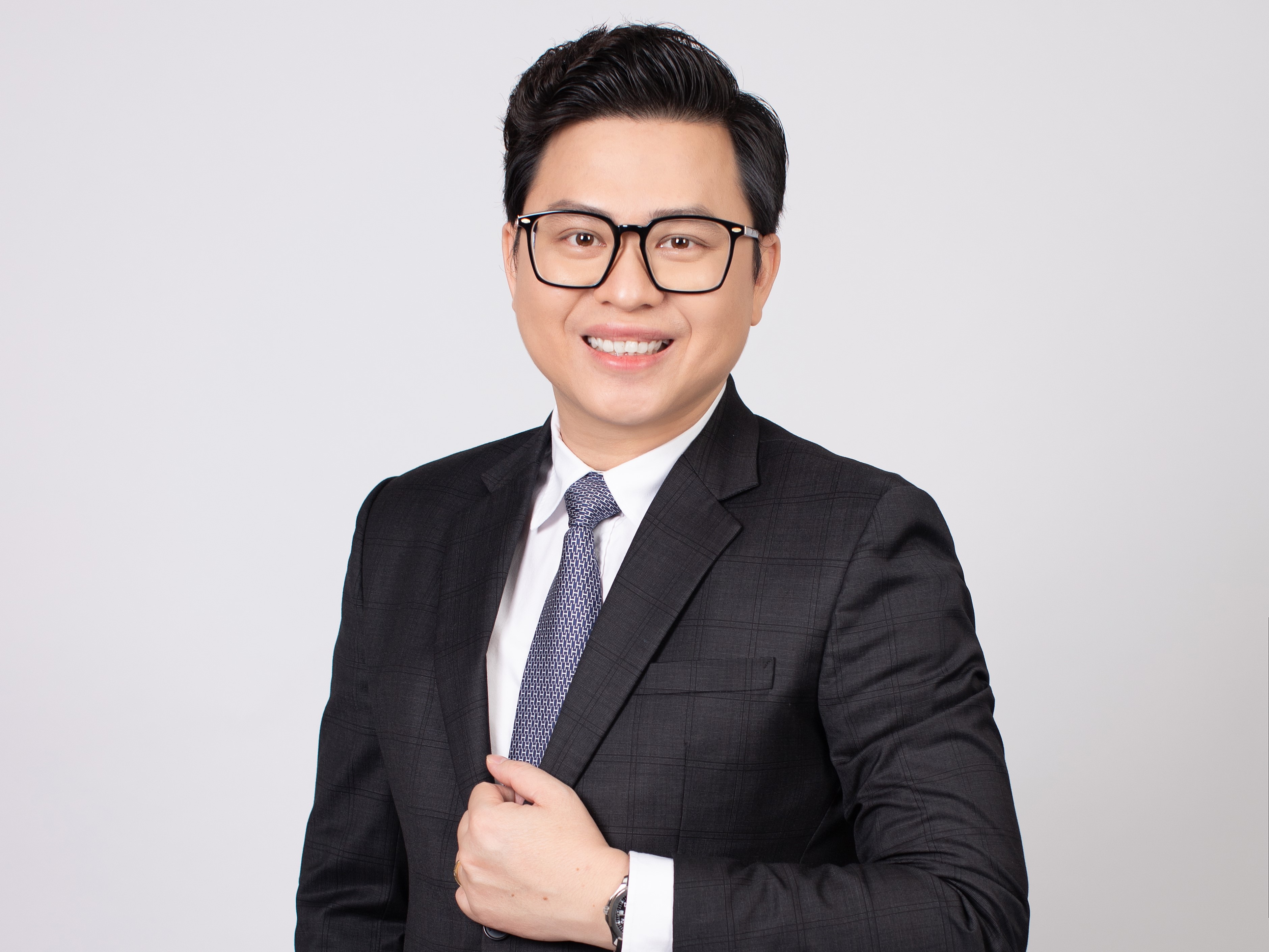 Trước khi công tác tại SCB, ông Hoàng đã từng đảm nhiệm nhiều vị trí  chủ chốt ở các tập đoàn lớn.