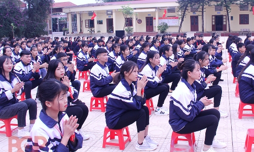 Bắc Giang: 8 học sinh mắc Covid-19, gần 800 giáo viên, học sinh phải cách ly tập trung