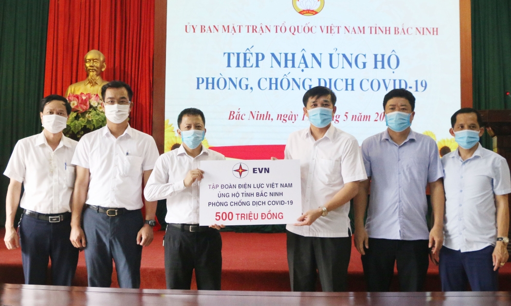 EVN ủng hộ 500 triệu đồng hỗ trợ Bắc Ninh phòng chống dịch Covid-19.