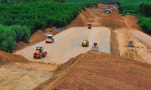 Đề nghị sớm khởi công cao tốc Bắc-Nam, đoạn Diễn Châu - Bãi Vọt hơn 11.000 tỷ đồng 