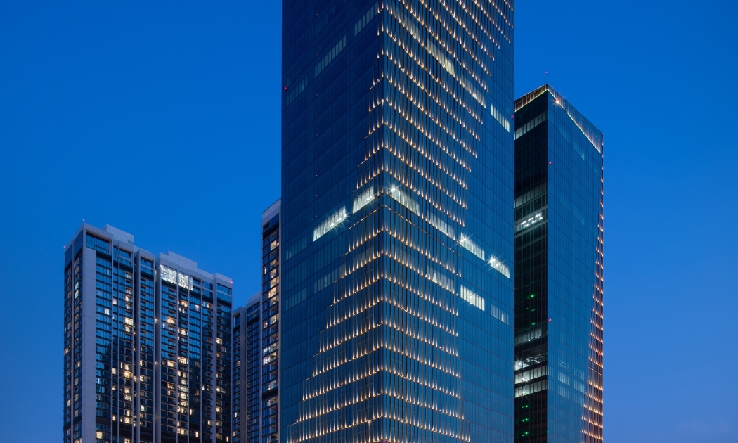 Toà văn phòng hạng A tiêu chuẩn quốc tế Capital Place do tập đoàn Capital đầu tư.