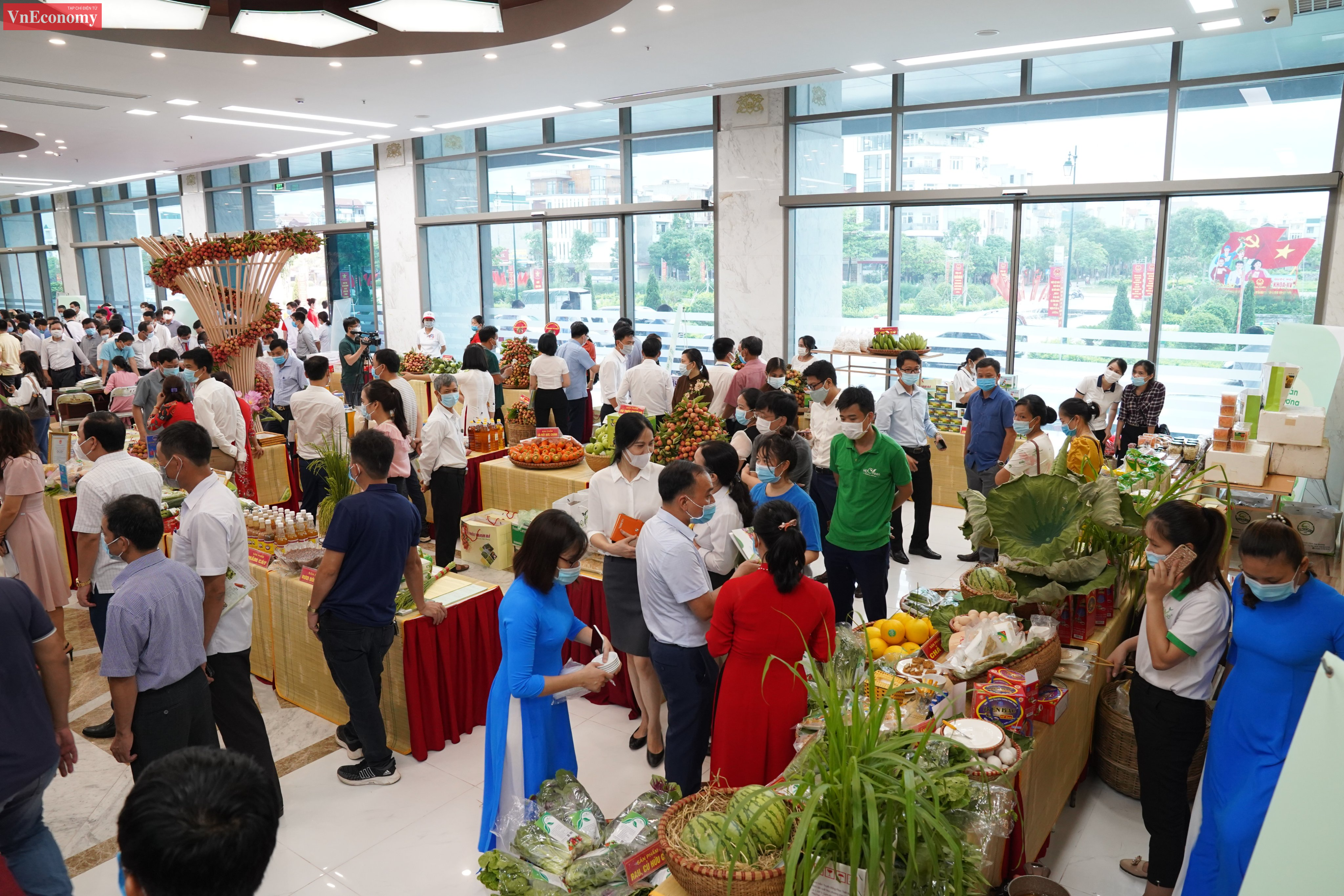 Hội nghị kết nối, xúc tiến tiêu thụ vải thiều Thanh Hà và nông sản tiêu biểu của tỉnh Hải Dương đang diễn ra vào sáng ngày 18/5.