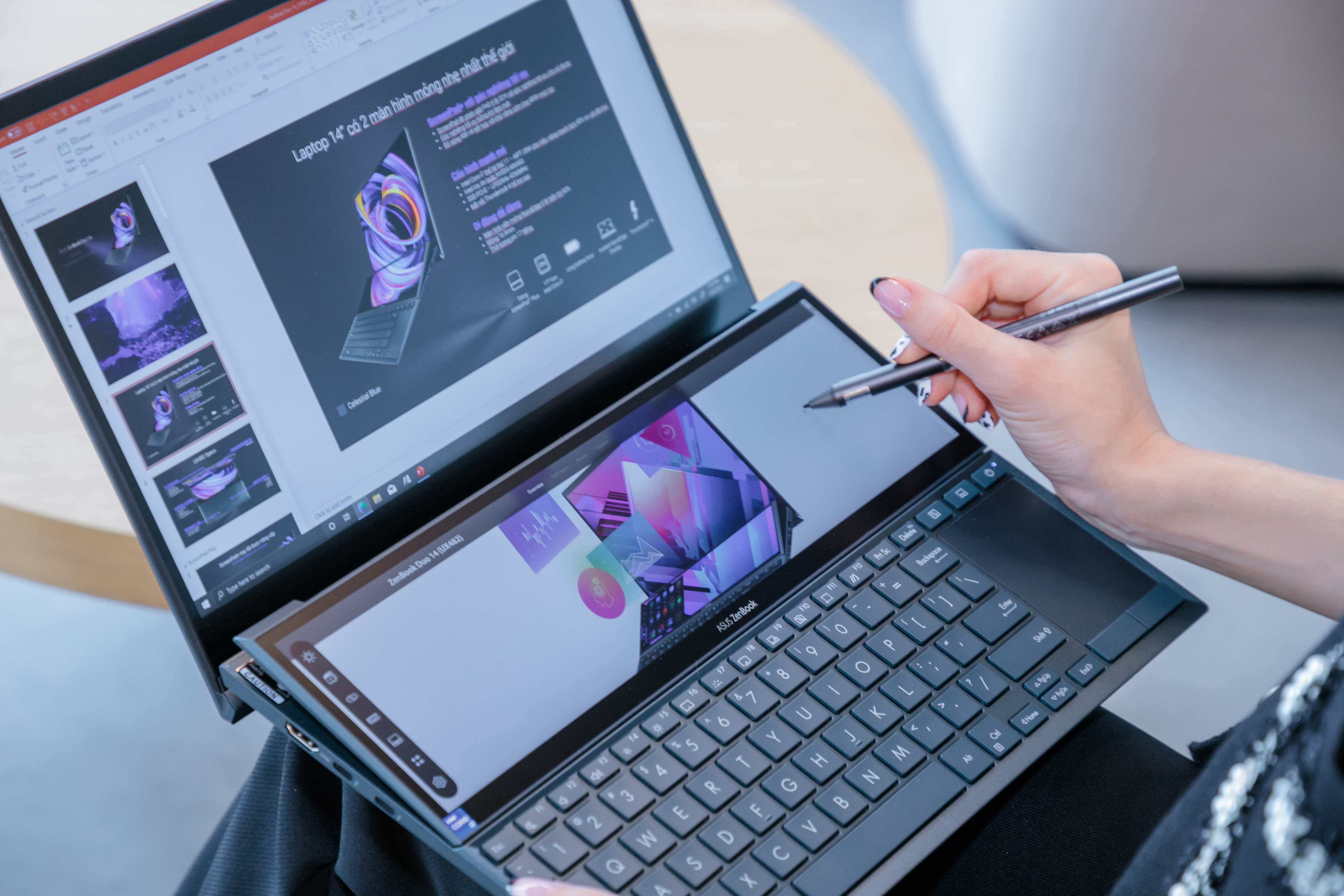 Laptop Asus ZenBook Duo 14 vừa ra mắt tại thị trường Việt Nam, giá từ 33,99 triệu đồng.