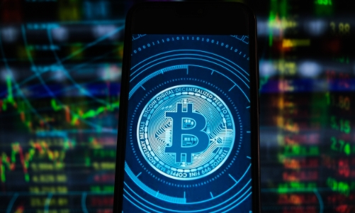 Bitcoin chuyển xanh sau phiên “rực lửa”, giá hồi về 40.000 USD