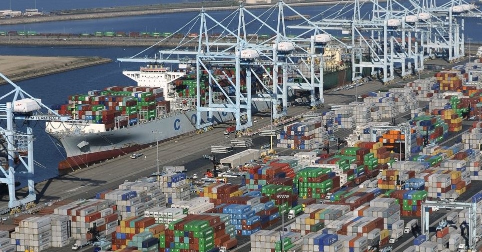 Cả nước nhập siêu 1,47 tỷ USD trong 6 tháng năm 2021.