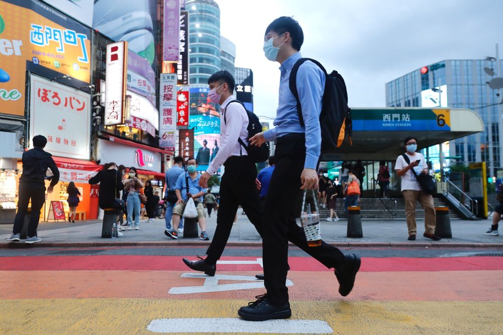 Đài Loan vốn được xem là một mô hình chống Covid thành công hàng đầu thế giới, cho tới đợt dịch bùng phát đang diễn ra - Ảnh: Bloomberg.