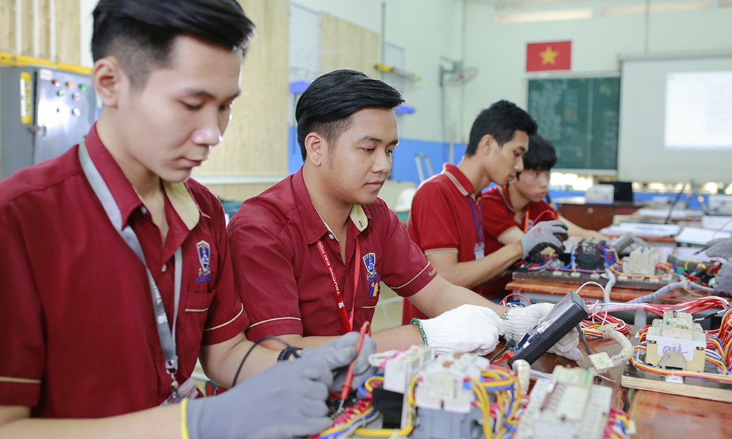 Sự gắn kết giữa nhà trường với các doanh nghiệp sẽ tạo ra được nguồn nhân lực giỏi, có chất lượng và gắn liền với thực tế.