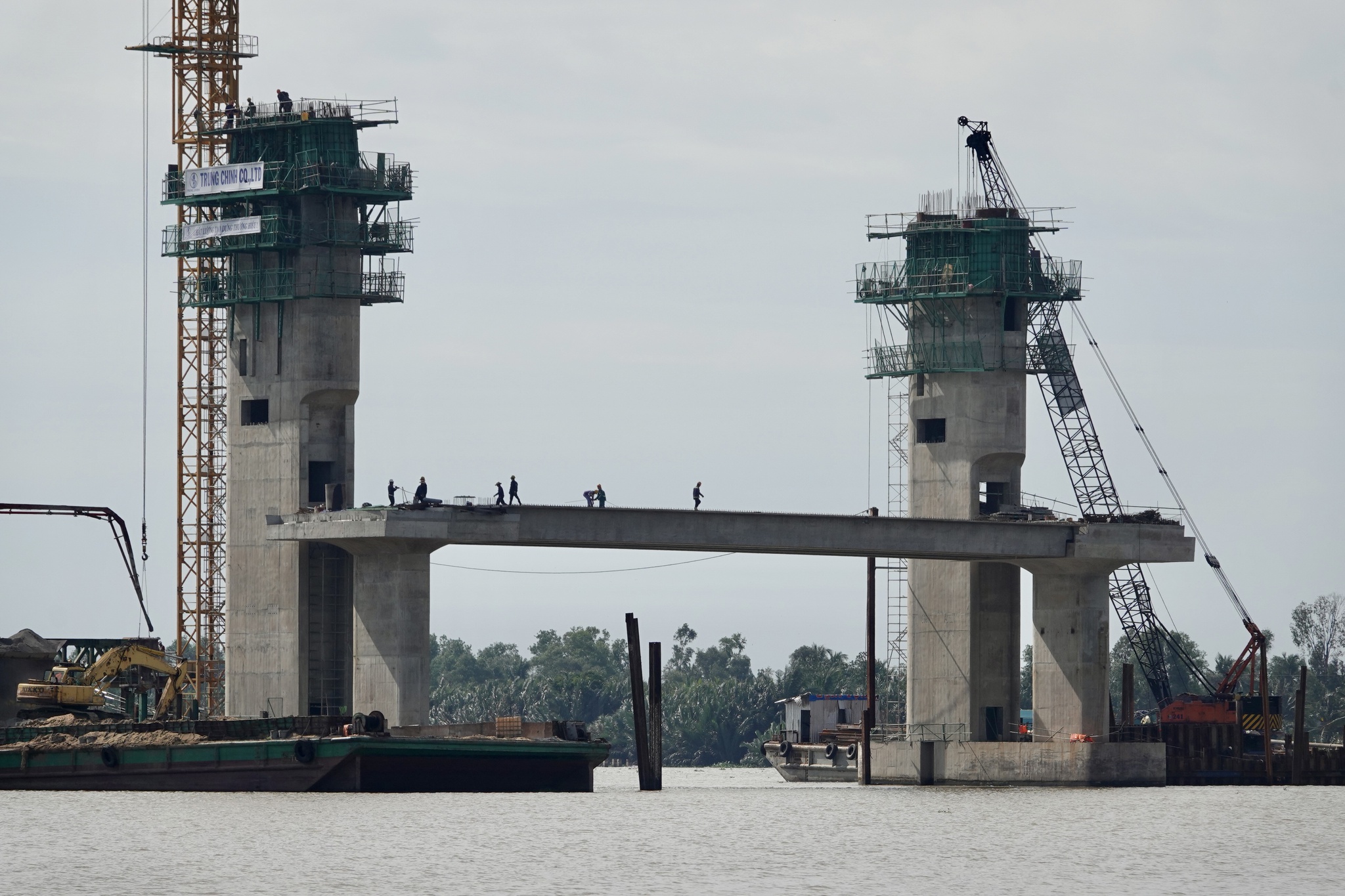 Siêu công trình cống Cái Lớn - Cái Bé đang được xây dựng tại Kiên Giang