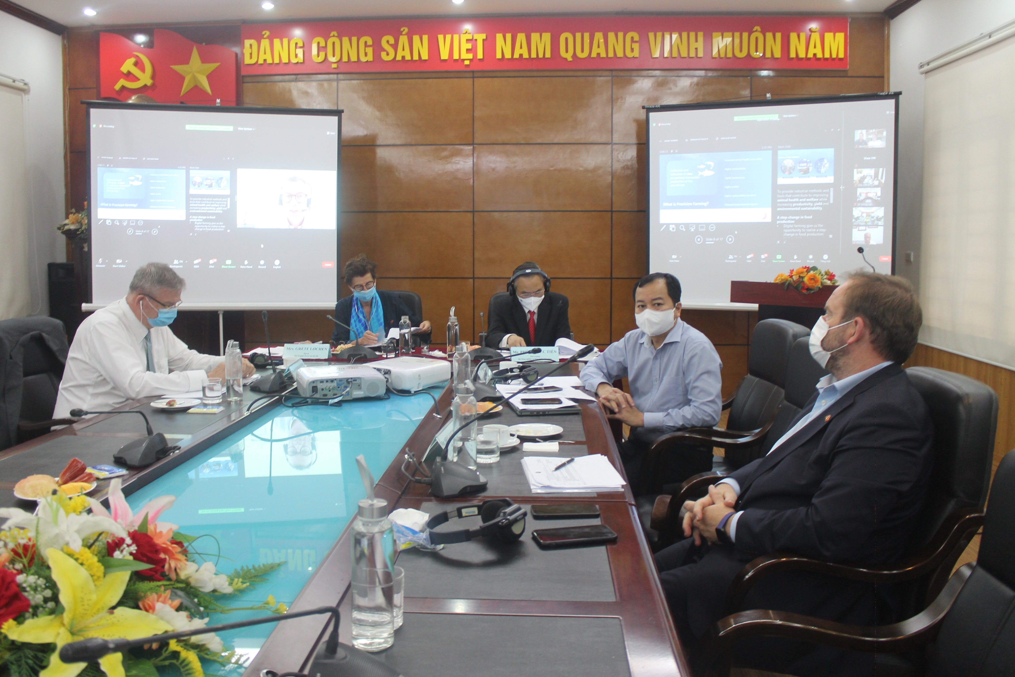 Diễn đàn trực tuyến Pphát triển ngành nuôi biển quy mô công nghiệp của Việt Nam. 