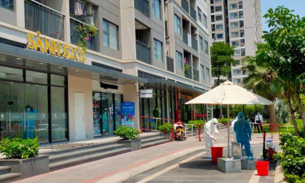 Một tòa nhà ở khu đô thị Vinhome Ocean Park bị phong tỏa .